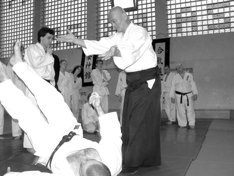 seminariumzsenseimatsuomasazumi8danmosirzabrze1920042008r56.jpg