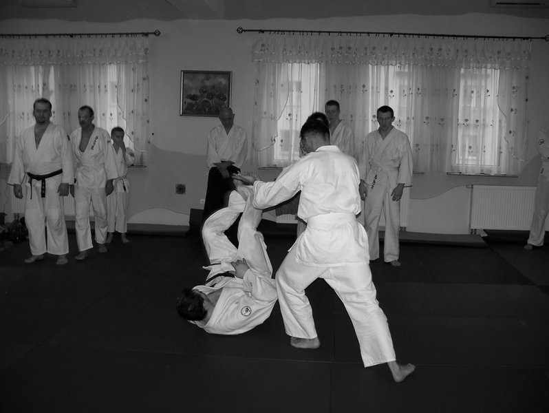 senseimatsuomasazumi7daniyafwseimeikandojotreningwmierzcicach26.jpg
